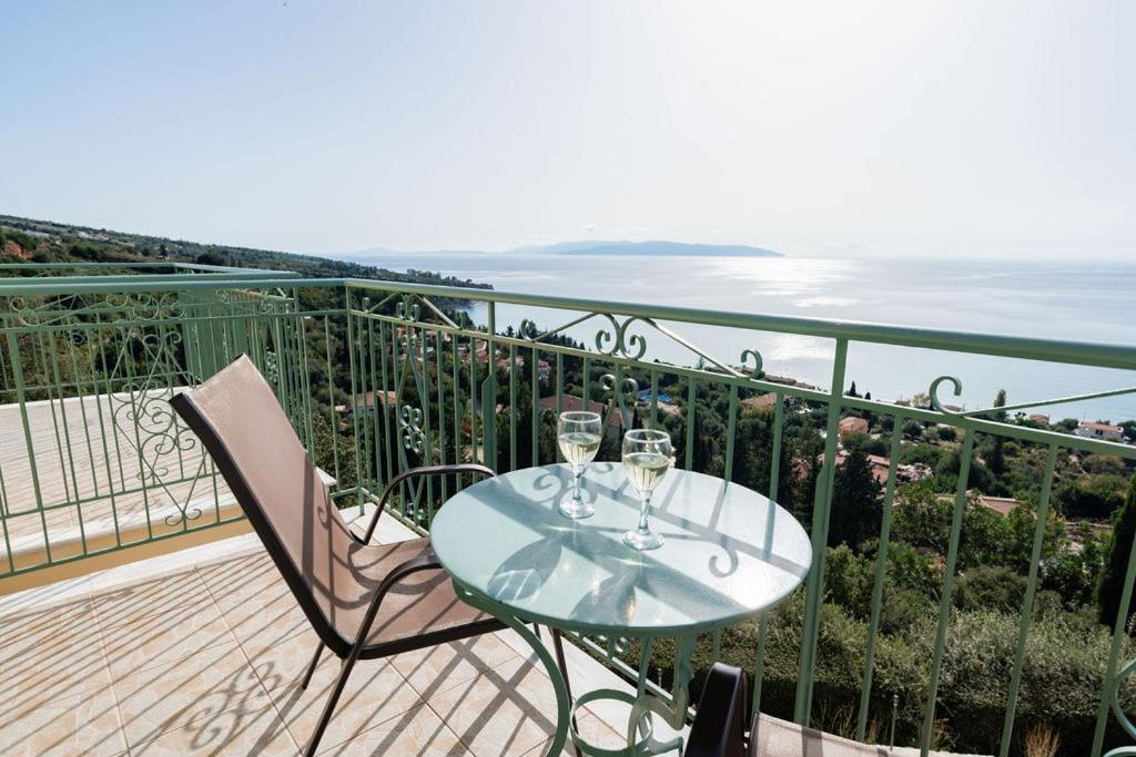 Apartament Eagle'S Nest Lourdata  Zewnętrze zdjęcie
